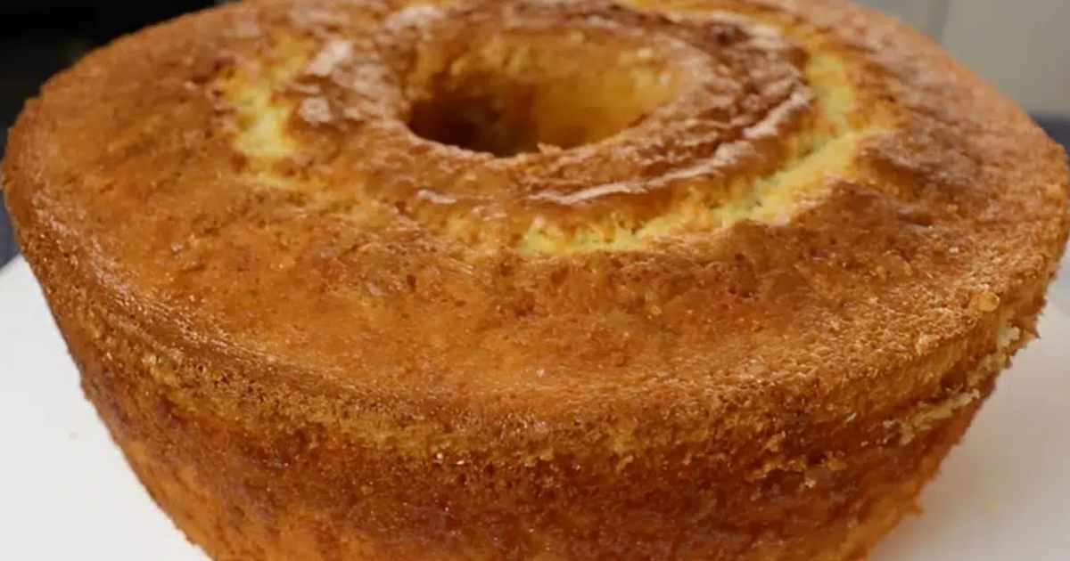 Bolo de creme de leite da vovó perfeito para comer com café