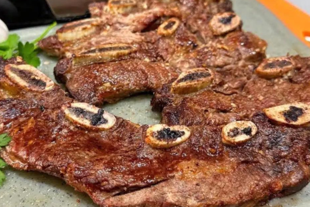 Costela assada na air fryer: e pratica e muito saborosa, fica parecendo churrasco